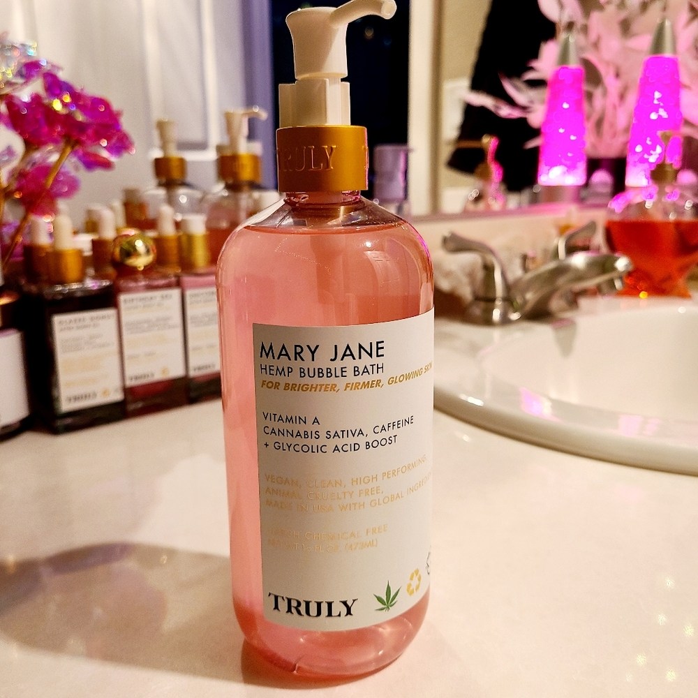 Truly Maryjane Bubble bath